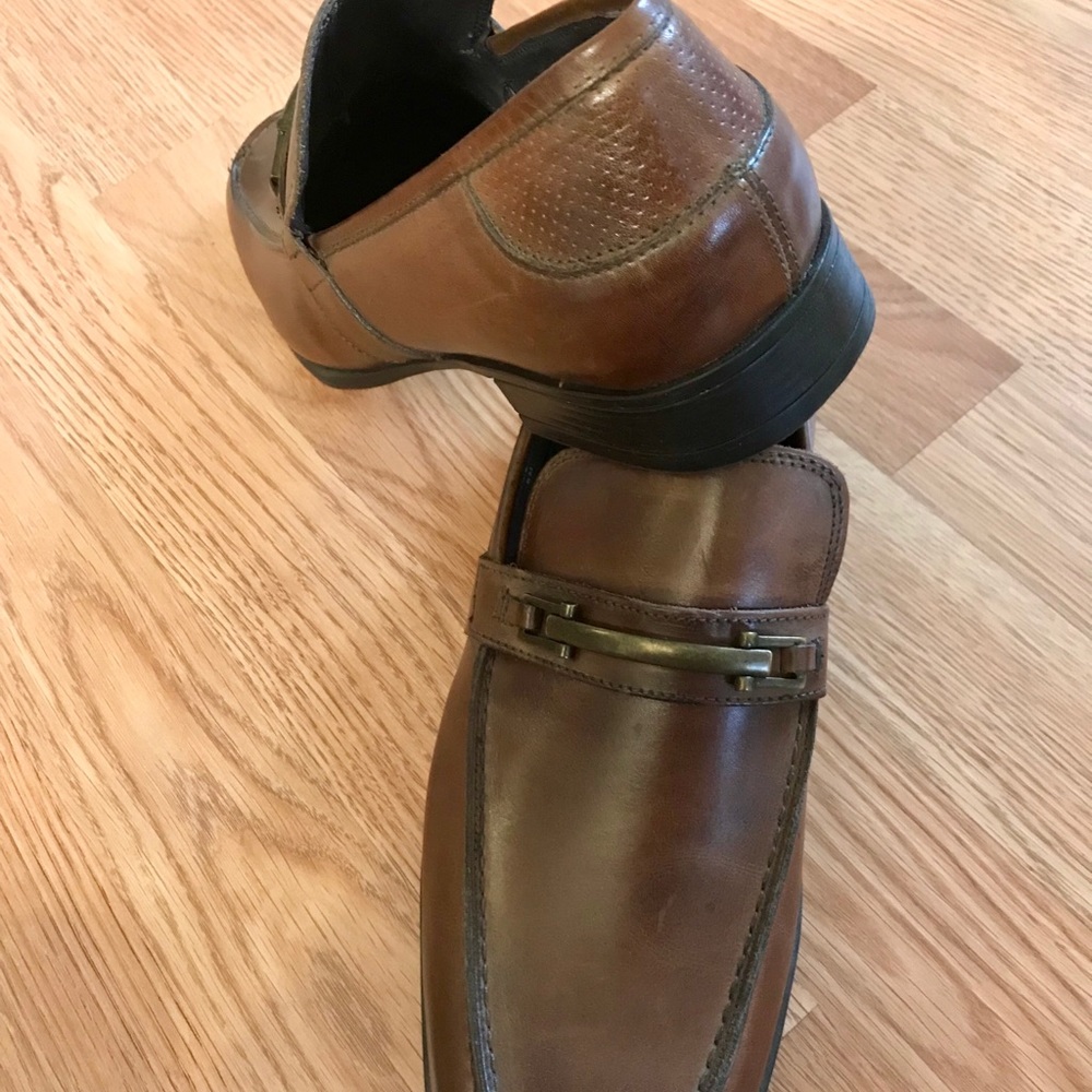 Mens shoes